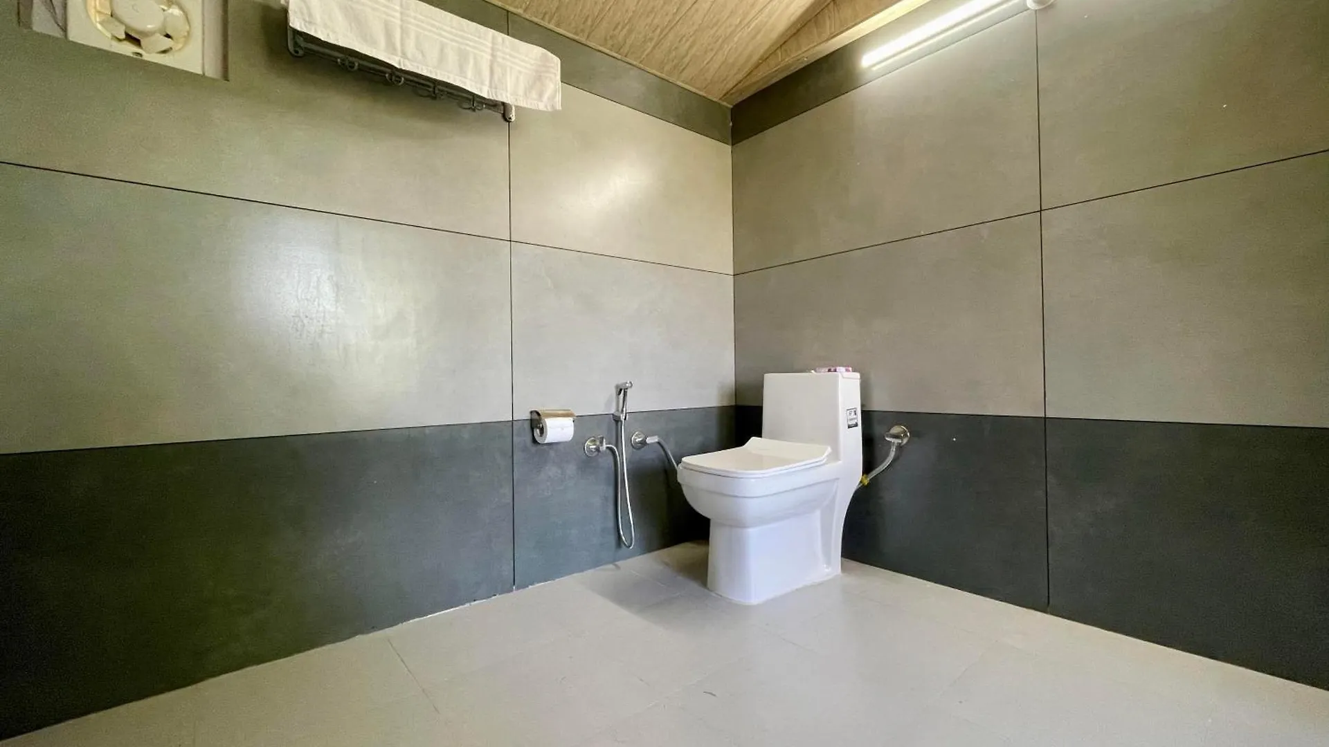 The Pahadi House Villa Shimla 0*,